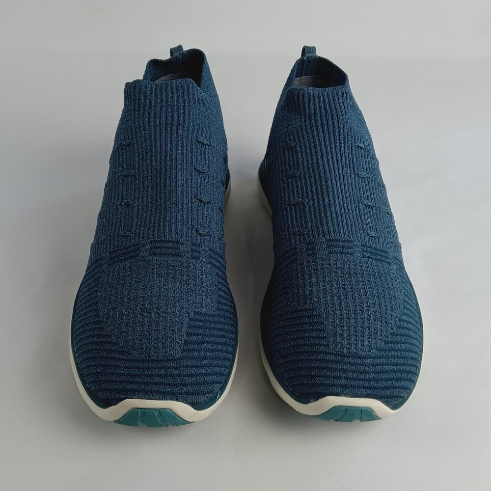 Under Armour Men's Running Sneakers. - Picture 3 of 13